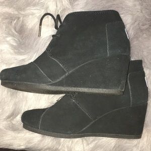 Black TOMS Wedges Size 7W